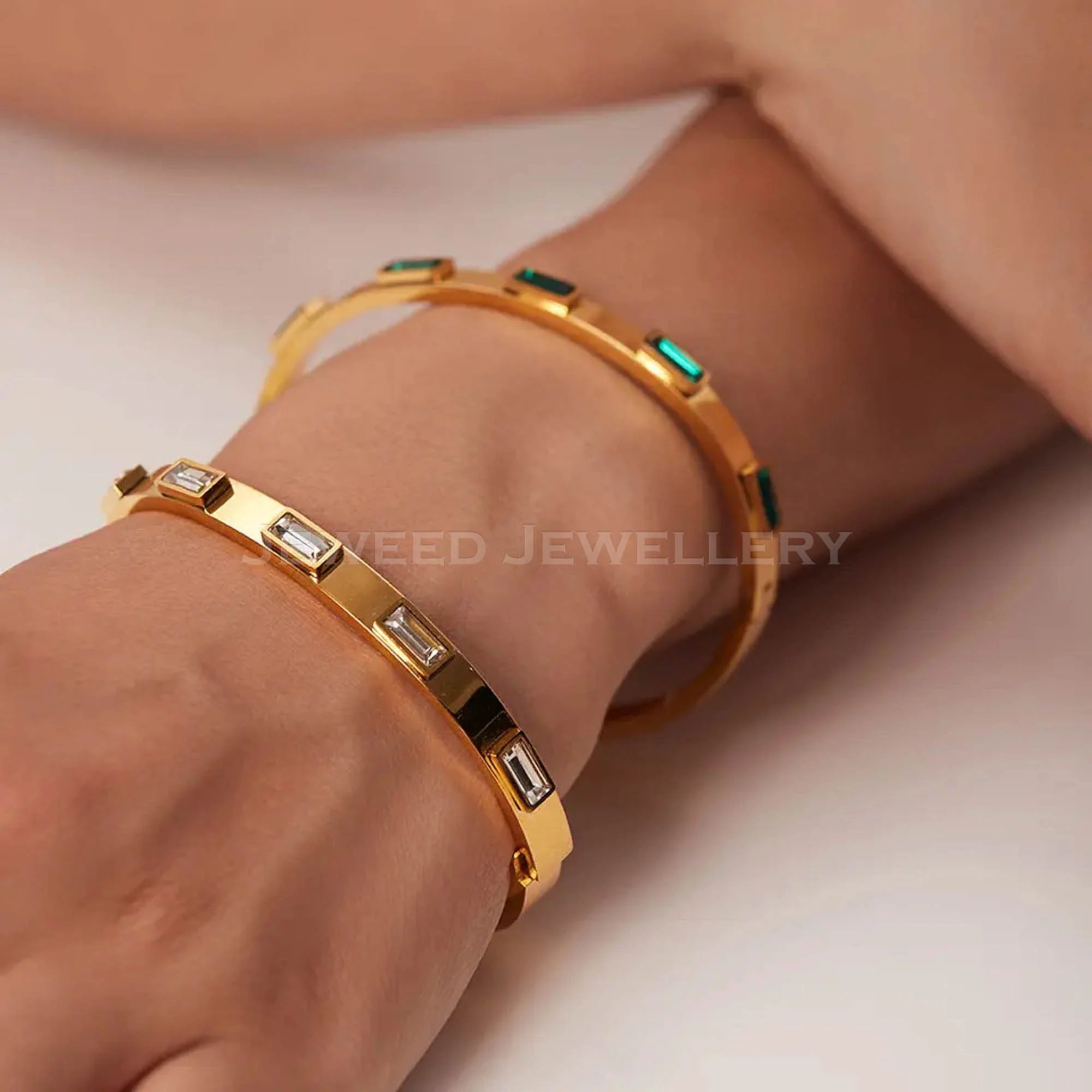 Vivane Statement Bracelet
